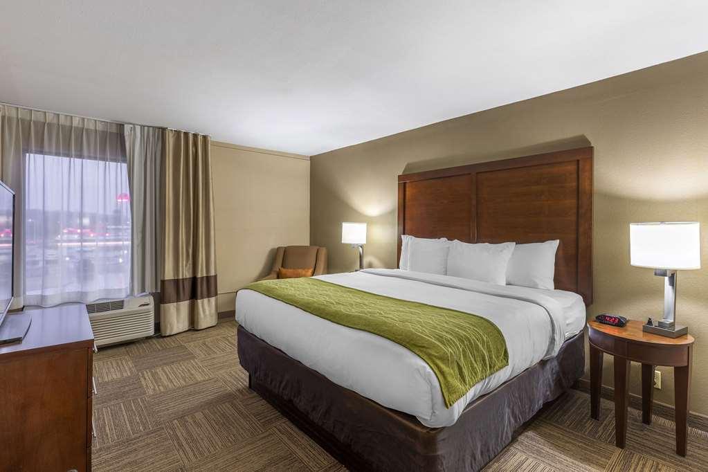 Inn Comfort Near St Louis Collinsville