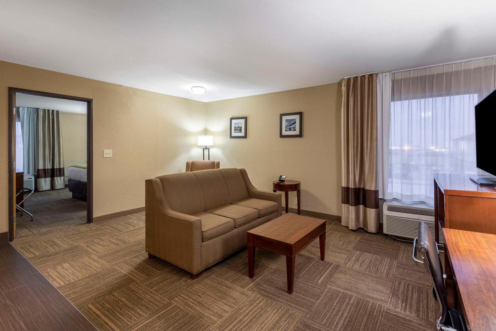 Comfort Near St Louis Inn 2*