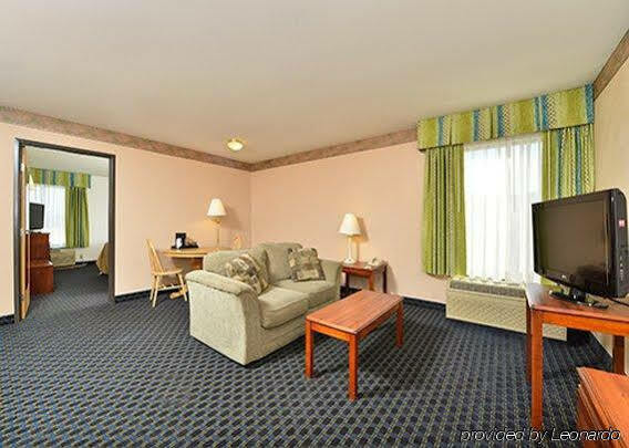 Inn Comfort Near St Louis Collinsville